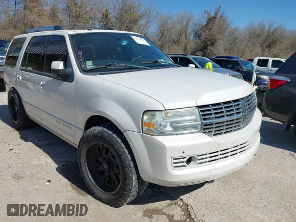 ✅ 2011 Lincoln Navigator • VIN: 5LMJJ2J54BEJ03380 • Лот: 44484451. Опубликован ранее на IAAI с пробегом 271 097 миль. Бесплатный доступ к архиву аукционных продаж из США и подробный отчёт об истории автомобиля на DreamBid. Изображение 1.