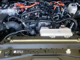 ✅ 2024 Toyota Land Cruiser • VIN: JTEABFAJ9RK005199 • Lot: 84892205. Wystawiony na Copart z przebiegiem 10 960 mil. Bezpłatny archiwum sprzedaży aukcyjnych z USA i szczegółowy raport historii pojazdu na DreamBid. Zdjęcie 15.