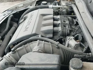 ✅ 2010 Lincoln MKS • VIN: 1LNHL9DR6AG610772 • Lot: 43613487. Wystawiony na IAAI z przebiegiem 210 908 mil. Bezpłatny archiwum sprzedaży aukcyjnych z USA i szczegółowy raport historii pojazdu na DreamBid. Zdjęcie 12.