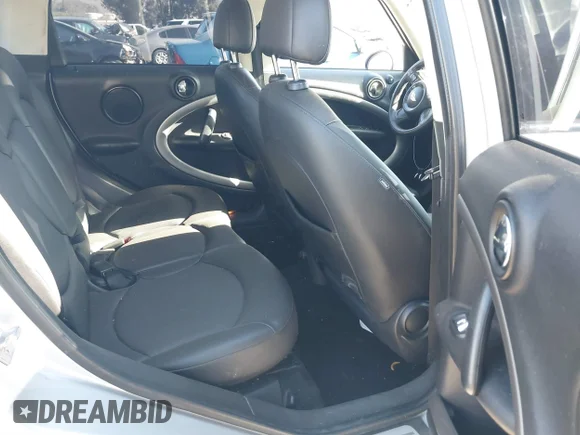 ✅ 2013 MINI Countryman • VIN: WMWZB3C59DWM09740 • Lot: 41648192. Wystawiony na IAAI z przebiegiem 145 915 mil. Bezpłatny archiwum sprzedaży aukcyjnych z USA i szczegółowy raport historii pojazdu na DreamBid. Zdjęcie 8.