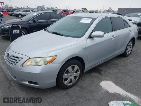 ✅ 2007 Toyota Camry SE • VIN: 4T1BE46K87U606137 • Lot: 45307000. Wystawiony na IAAI z przebiegiem 178 331 mil. Bezpłatny archiwum sprzedaży aukcyjnych z USA i szczegółowy raport historii pojazdu na DreamBid. Zdjęcie 2.