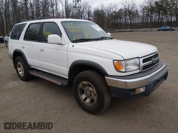 ✅ 2000 Toyota 4Runner SR5 • VIN: JT3HN86R0Y0280446 • Lot: 44608143. Listed on IAAI with 130,823 mi. Free auction sales archive from the USA and detailed vehicle history report at DreamBid. Image 1.