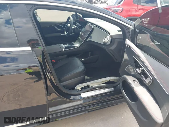 ✅ 2023 Mercedes-Benz EQS 450+ • VIN: W1KCG2DB6PA029030 • Lot: 43165816. Wystawiony na IAAI z przebiegiem 30 965 mil. Bezpłatny archiwum sprzedaży aukcyjnych z USA i szczegółowy raport historii pojazdu na DreamBid. Zdjęcie 5.