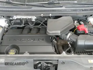 ✅ 2010 Lincoln MKX • VIN: 2LMDJ8JCXABJ28686 • Lot: 42592390. Listed on IAAI with 88,370 mi. Free auction sales archive from the USA and detailed vehicle history report at DreamBid. Image 19.