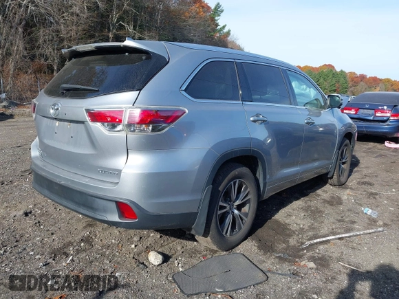 ✅ 2016 Toyota Highlander XLE • VIN: 5TDJKRFH7GS339085 • Lot: 43583906. Wystawiony na IAAI z przebiegiem 112 281 mil. Bezpłatny archiwum sprzedaży aukcyjnych z USA i szczegółowy raport historii pojazdu na DreamBid. Zdjęcie 4.