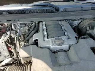 ✅ 2017 Cadillac Escalade ESV Premium Luxury • VIN: 1GYS3JKJ5HR203673 • Lot: 86869475. Listed on Copart with 101,957 mi. Free auction sales archive from the USA and detailed vehicle history report at DreamBid. Image 14.