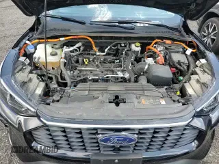 ✅ 2024 Ford Escape PHEV • VIN: 1FMCU0E18RUB61247 • Lot: 61266945. Listed on Copart with 40,279 mi. Free auction sales archive from the USA and detailed vehicle history report at DreamBid. Image 17.