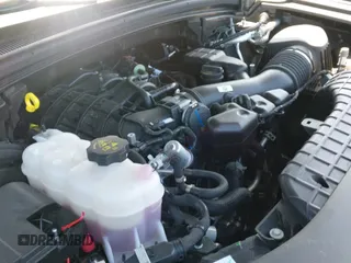 ✅ 2025 Jeep Grand Cherokee Limited • VIN: 1C4RJHBG3SC276185 • Лот: 41881507. Опубликован ранее на IAAI с пробегом 4 908 миль. Бесплатный доступ к архиву аукционных продаж из США и подробный отчёт об истории автомобиля на DreamBid. Изображение 14.