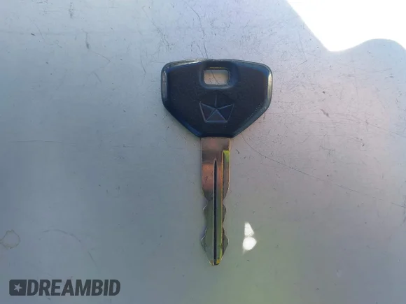 ✅ 1997 Dodge Dakota • VIN: 1B7GL23Y2VS171752 • Lot: 42507977. Wystawiony na IAAI z przebiegiem 151 691 mil. Bezpłatny archiwum sprzedaży aukcyjnych z USA i szczegółowy raport historii pojazdu na DreamBid. Zdjęcie 11.