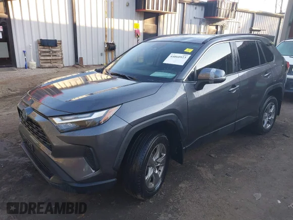 ✅ 2024 Toyota RAV4 Hybrid XLE • VIN: 4T3RWRFV4RU138064 • Лот: 44060923. Опубліковано раніше на IAAI з пробігом 34 338 миль. Безкоштовний доступ до архіву аукціонних продажів зі США та докладний звіт про історію автомобіля на DreamBid. Зображення 2.