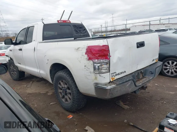 ✅ 2010 Toyota Tundra • VIN: 5TFUW5F19AX153806 • Lot: 43802153. Wystawiony na IAAI z przebiegiem 205 776 mil. Bezpłatny archiwum sprzedaży aukcyjnych z USA i szczegółowy raport historii pojazdu na DreamBid. Zdjęcie 3.
