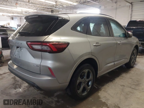 ✅ 2024 Ford Escape ST-Line Select • VIN: 1FMCU9NZ2RUB18467 • Lot: 42298002. Wystawiony na IAAI z przebiegiem 3 997 mil. Bezpłatny archiwum sprzedaży aukcyjnych z USA i szczegółowy raport historii pojazdu na DreamBid. Zdjęcie 4.