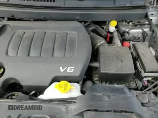 ✅ 2018 Dodge Journey SXT • VIN: 3C4PDDBG9JT243976 • Lot: 64134815. Listed on Copart with 70,410 mi. Free auction sales archive from the USA and detailed vehicle history report at DreamBid. Image 16.