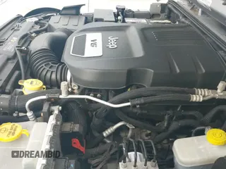 ✅ 2018 Jeep Wrangler Unlimited Sport • VIN: 1C4BJWDGXJL835930 • Лот: 43687476. Опубликован ранее на IAAI с пробегом 40 017 миль. Бесплатный доступ к архиву аукционных продаж из США и подробный отчёт об истории автомобиля на DreamBid. Изображение 19.