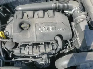 ✅ 2017 Audi Q3 Premium Plus • VIN: WA1JCCFS6HR012600 • Lot: 81347235. Wystawiony na Copart z przebiegiem 60 513 mil. Bezpłatny archiwum sprzedaży aukcyjnych z USA i szczegółowy raport historii pojazdu na DreamBid. Zdjęcie 14.