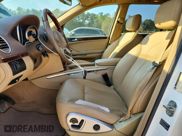 ✅ 2012 Mercedes-Benz GL 350 • VIN: 4JGBF2FE1CA775861 • Lot: 46262876. Wystawiony na Copart z przebiegiem 183 530 mil. Bezpłatny archiwum sprzedaży aukcyjnych z USA i szczegółowy raport historii pojazdu na DreamBid. Zdjęcie 7.