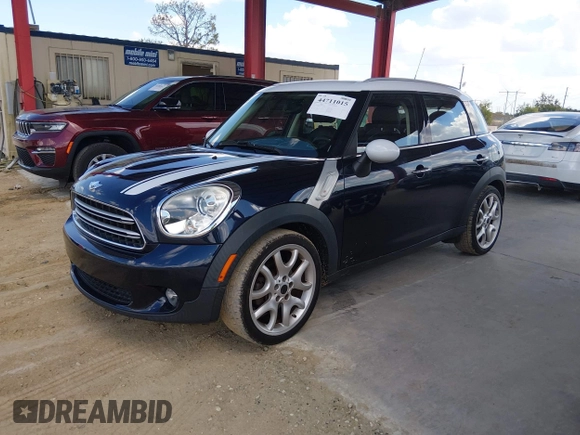✅ 2015 MINI Countryman • VIN: WMWZB3C57FWR43497 • Лот: 44711015. Опубликован ранее на IAAI с пробегом 130 468 миль. Бесплатный доступ к архиву аукционных продаж из США и подробный отчёт об истории автомобиля на DreamBid. Изображение 2.