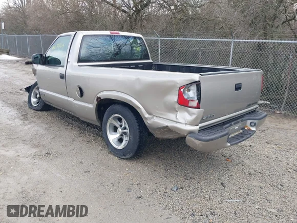 ✅ 2001 Chevrolet S-10 • VIN: 1GCCS14561K126436 • Лот: 41689064. Опубліковано раніше на IAAI з пробігом 159 787 миль. Безкоштовний доступ до архіву аукціонних продажів зі США та докладний звіт про історію автомобіля на DreamBid. Зображення 3.