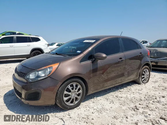 ✅ 2012 Kia Rio SX • VIN: KNADN5A33C6037695 • Лот: 67740345. Опубліковано раніше на Copart з пробігом 243 236 миль. Безкоштовний доступ до архіву аукціонних продажів зі США та докладний звіт про історію автомобіля на DreamBid. Зображення 1.