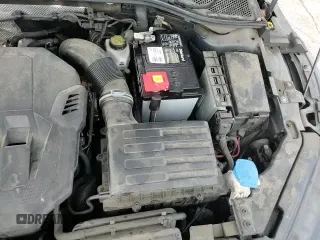 ✅ 2019 Volkswagen Arteon SE • VIN: WVWBR7AN3KE031587 • Лот: 81558195. Опубликован ранее на Copart с пробегом 61 460 миль. Бесплатный доступ к архиву аукционных продаж из США и подробный отчёт об истории автомобиля на DreamBid. Изображение 16.