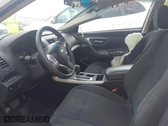 ✅ 2015 Nissan Altima SV • VIN: 1N4AL3AP5FC471602 • Lot: 44889140. Wystawiony na IAAI z przebiegiem 106 116 mil. Bezpłatny archiwum sprzedaży aukcyjnych z USA i szczegółowy raport historii pojazdu na DreamBid. Zdjęcie 5.