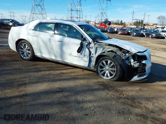 2020 Chrysler 300 Touring L