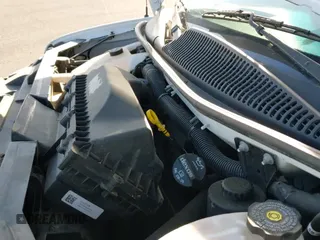 ✅ 2022 Chevrolet Express Cargo • VIN: 1GCWGAFP6N1154973 • Lot: 43357289. Wystawiony na IAAI z przebiegiem 39 106 mil. Bezpłatny archiwum sprzedaży aukcyjnych z USA i szczegółowy raport historii pojazdu na DreamBid. Zdjęcie 20.