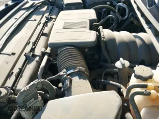 ✅ 2022 Chevrolet Suburban Premier • VIN: 1GNSKFKD3NR267634 • Lot: 42737206. Wystawiony na IAAI z przebiegiem 59 812 mil. Bezpłatny archiwum sprzedaży aukcyjnych z USA i szczegółowy raport historii pojazdu na DreamBid. Zdjęcie 23.