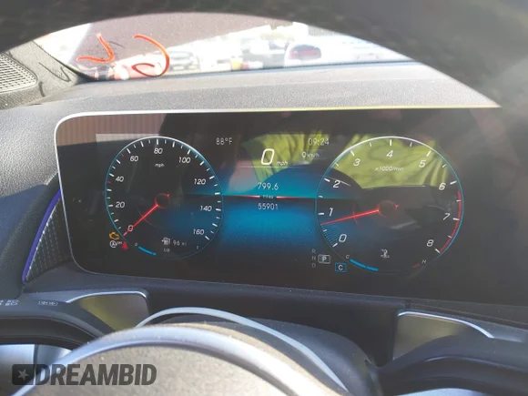 ✅ 2020 Mercedes-Benz GLB 250 • VIN: W1N4M4GB7LW039778 • Lot: 43436756. Wystawiony na IAAI z przebiegiem 55 901 mil. Bezpłatny archiwum sprzedaży aukcyjnych z USA i szczegółowy raport historii pojazdu na DreamBid. Zdjęcie 7.