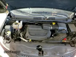 ✅ 2019 Chrysler Pacifica Touring L • VIN: 2C4RC1BG9KR630557 • Lot: 90996665. Wystawiony na Copart z przebiegiem 70 878 mil. Bezpłatny archiwum sprzedaży aukcyjnych z USA i szczegółowy raport historii pojazdu na DreamBid. Zdjęcie 15.