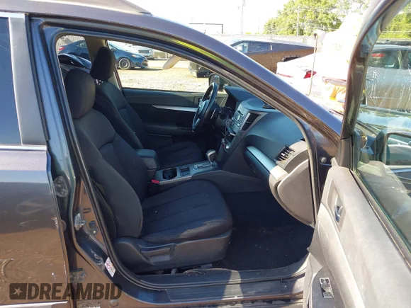 ✅ 2011 Subaru Outback Premium • VIN: 4S4BRCCC7B3367917 • Lot: 45322313. Wystawiony na IAAI z przebiegiem 232 811 mil. Bezpłatny archiwum sprzedaży aukcyjnych z USA i szczegółowy raport historii pojazdu na DreamBid. Zdjęcie 5.