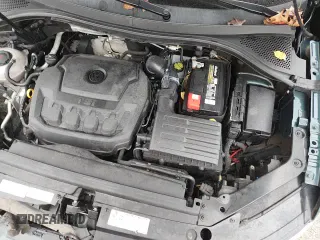 ✅ 2018 Volkswagen Tiguan SEL • VIN: 3VV2B7AX5JM057821 • Лот: 89906555. Опубликован ранее на Copart с пробегом 114 216 миль. Бесплатный доступ к архиву аукционных продаж из США и подробный отчёт об истории автомобиля на DreamBid. Изображение 13.