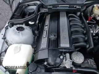 ✅ 2000 BMW Z3 M Roadster • VIN: WBSCK9348YLC94103 • Lot: 86982404. Wystawiony na Copart z przebiegiem 141 821 mil. Bezpłatny archiwum sprzedaży aukcyjnych z USA i szczegółowy raport historii pojazdu na DreamBid. Zdjęcie 13.