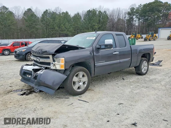 ✅ 2010 Chevrolet Silverado 1500 LT • VIN: 1GCSCSE02AZ113711 • Lot: 79639195. Listed on Copart with 191,374 mi. Free auction sales archive from the USA and detailed vehicle history report at DreamBid. Image 1.