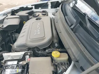 ✅ 2015 Jeep Cherokee Latitude • VIN: 1C4PJLCB7FW711890 • Лот: 43281051. Опубликован ранее на IAAI с пробегом 91 418 миль. Бесплатный доступ к архиву аукционных продаж из США и подробный отчёт об истории автомобиля на DreamBid. Изображение 19.