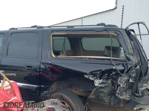 ✅ 2004 GMC Yukon XL SLT • VIN: 3GKFK16ZX4G249766 • Лот: 41200285. Опубліковано раніше на IAAI з пробігом 232 702 миль. Безкоштовний доступ до архіву аукціонних продажів зі США та докладний звіт про історію автомобіля на DreamBid. Зображення 6.