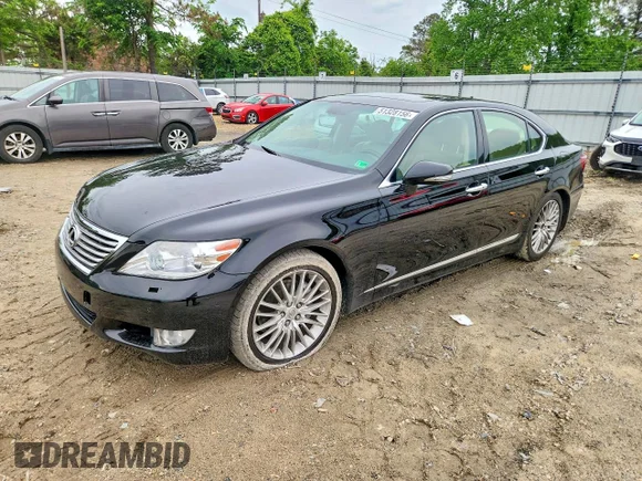✅ 2012 Lexus LS 460 • VIN: JTHBL5EF1C5113293 • Лот: 51328156. Опубликован ранее на Copart с пробегом 54 944 миль. Бесплатный доступ к архиву аукционных продаж из США и подробный отчёт об истории автомобиля на DreamBid. Изображение 1.
