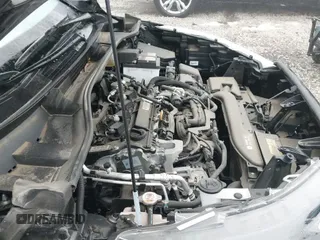 ✅ 2024 Toyota Corolla Cross L • VIN: 7MUAAAAG6RV088975 • Lot: 40961188. Listed on IAAI with 4,204 mi. Free auction sales archive from the USA and detailed vehicle history report at DreamBid. Image 19.