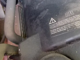 ✅ 2016 Mercedes-Benz Sprinter Cargo • VIN: WD3PE7CD4GP187326 • Lot: 43515408. Wystawiony na IAAI z przebiegiem 221 855 mil. Bezpłatny archiwum sprzedaży aukcyjnych z USA i szczegółowy raport historii pojazdu na DreamBid. Zdjęcie 13.