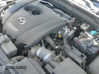 ✅ 2018 Mazda 6 Sport • VIN: JM1GL1UM1J1333893 • Lot: 43528046. Wystawiony na IAAI z przebiegiem 35 391 mil. Bezpłatny archiwum sprzedaży aukcyjnych z USA i szczegółowy raport historii pojazdu na DreamBid. Zdjęcie 19.