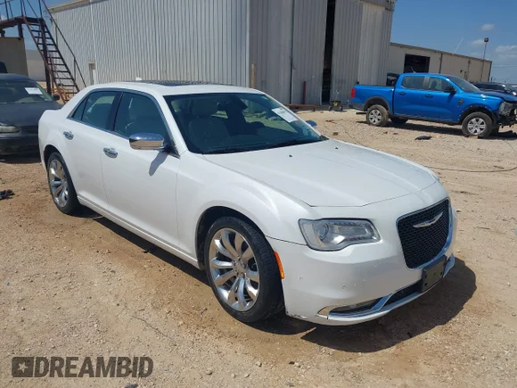 ✅ 2015 Chrysler 300 C • VIN: 2C3CCAET2FH756791 • Lot: 42456018. Wystawiony na IAAI z przebiegiem 42 370 mil. Bezpłatny archiwum sprzedaży aukcyjnych z USA i szczegółowy raport historii pojazdu na DreamBid. Zdjęcie 1.