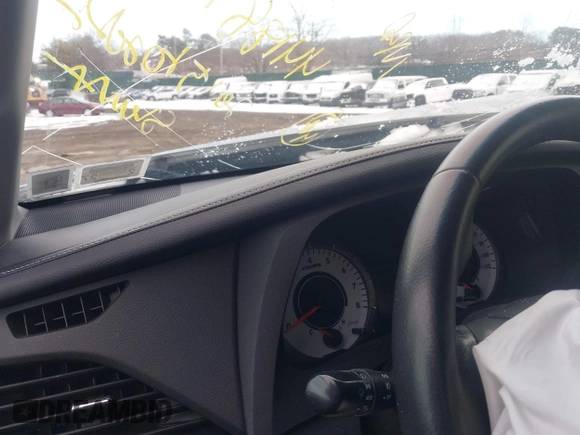 ✅ 2015 Toyota Sienna SE • VIN: 5TDXK3DC8FS545674 • Lot: 44188785. Wystawiony na IAAI z przebiegiem 112 276 mil. Bezpłatny archiwum sprzedaży aukcyjnych z USA i szczegółowy raport historii pojazdu na DreamBid. Zdjęcie 7.