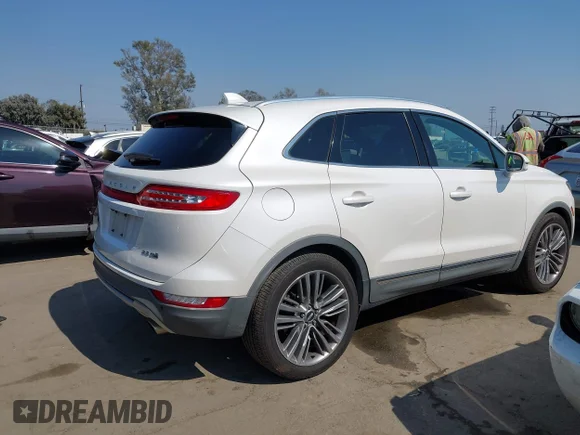 ✅ 2015 Lincoln MKC • VIN: 5LMTJ2AH3FUJ20590 • Lot: 42986142. Wystawiony na IAAI z przebiegiem 156 820 mil. Bezpłatny archiwum sprzedaży aukcyjnych z USA i szczegółowy raport historii pojazdu na DreamBid. Zdjęcie 4.