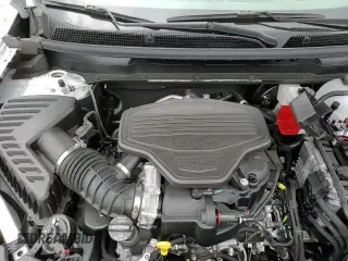 ✅ 2025 Cadillac XT5 AWD Premium Luxury • VIN: 1GYKNDRS2SZ133969 • Лот: 59580355. Опубликован ранее на Copart с пробегом 77 миль. Бесплатный доступ к архиву аукционных продаж из США и подробный отчёт об истории автомобиля на DreamBid. Изображение 15.