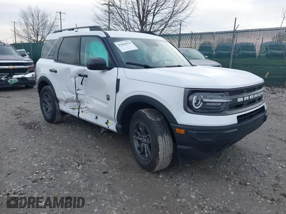 ✅ 2024 Ford Bronco Sport Big Bend • VIN: 3FMCR9B67RRE45742 • Lot: 41849670. Wystawiony na IAAI z przebiegiem 6 132 mil. Bezpłatny archiwum sprzedaży aukcyjnych z USA i szczegółowy raport historii pojazdu na DreamBid. Zdjęcie 1.
