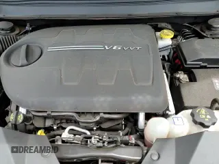 ✅ 2019 Jeep Cherokee Latitude Plus • VIN: 1C4PJLLX3KD462828 • Lot: 56257645. Wystawiony na Copart z przebiegiem 13 029 mil. Bezpłatny archiwum sprzedaży aukcyjnych z USA i szczegółowy raport historii pojazdu na DreamBid. Zdjęcie 14.