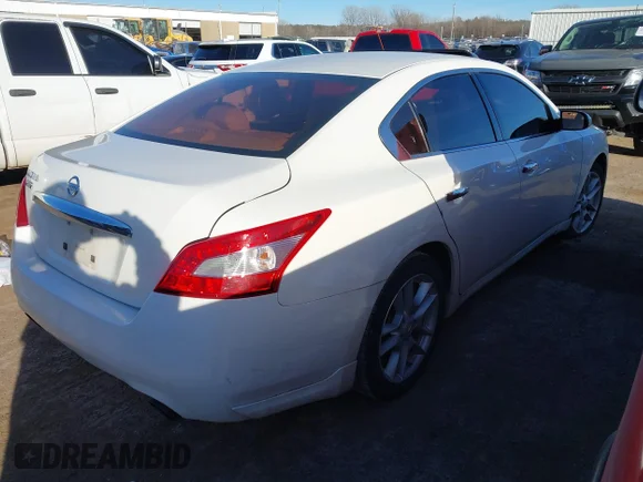 ✅ 2009 Nissan Maxima SV • VIN: 1N4AA51E39C851753 • Lot: 43915819. Wystawiony na IAAI z przebiegiem 150 679 mil. Bezpłatny archiwum sprzedaży aukcyjnych z USA i szczegółowy raport historii pojazdu na DreamBid. Zdjęcie 4.