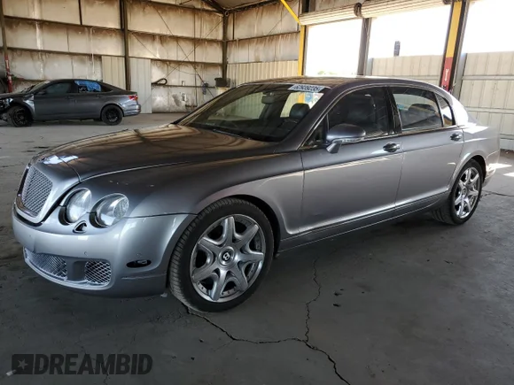 ✅ 2007 Bentley Flying Spur • VIN: SCBBR93W27C046511 • Лот: 62939235. Опубликован ранее на Copart с пробегом 93 787 миль. Бесплатный доступ к архиву аукционных продаж из США и подробный отчёт об истории автомобиля на DreamBid. Изображение 1.
