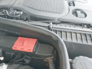 ✅ 2015 Mercedes-Benz E 350 Luxury • VIN: WDDHF8JBXFB119967 • Лот: 42552179. Опубликован ранее на IAAI с пробегом 103 398 миль. Бесплатный доступ к архиву аукционных продаж из США и подробный отчёт об истории автомобиля на DreamBid. Изображение 19.