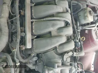 ✅ 2008 Ford Mustang GT Deluxe • VIN: 1ZVHT85H985127428 • Лот: 41634456. Опубликован ранее на IAAI с пробегом 177 469 миль. Бесплатный доступ к архиву аукционных продаж из США и подробный отчёт об истории автомобиля на DreamBid. Изображение 18.